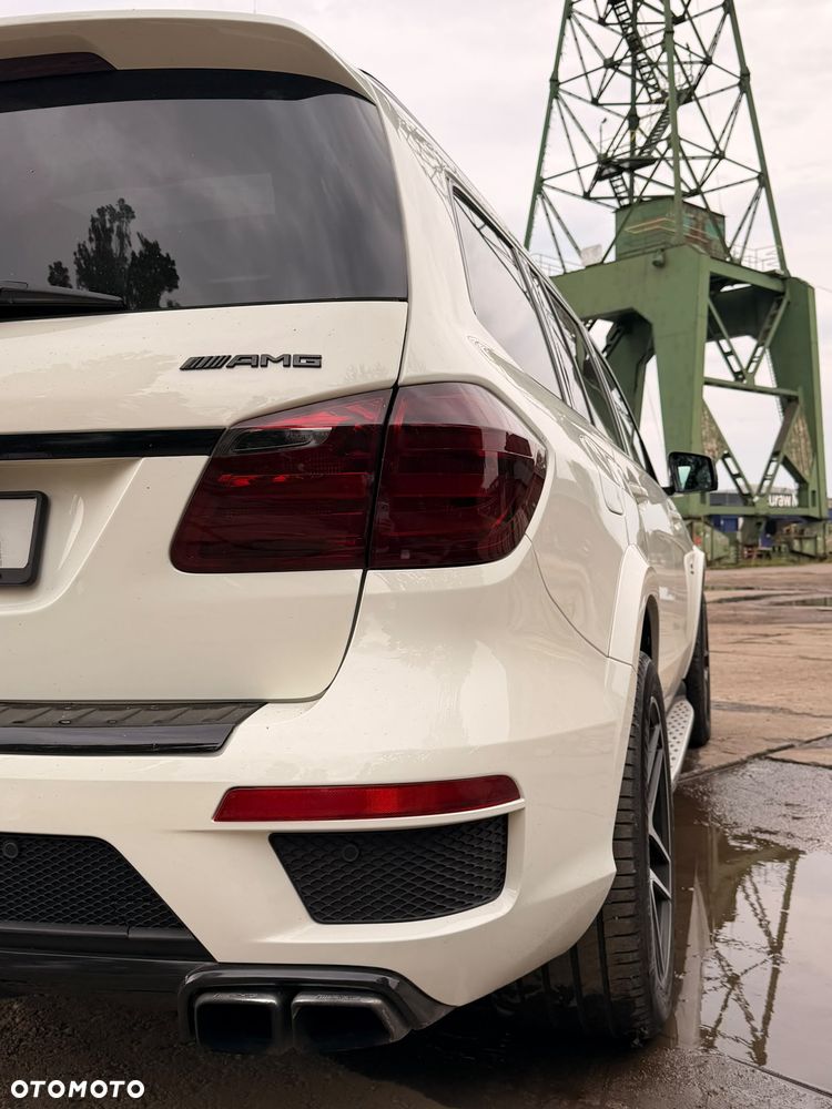 Mercedes-Benz GL 63 AMG - 31