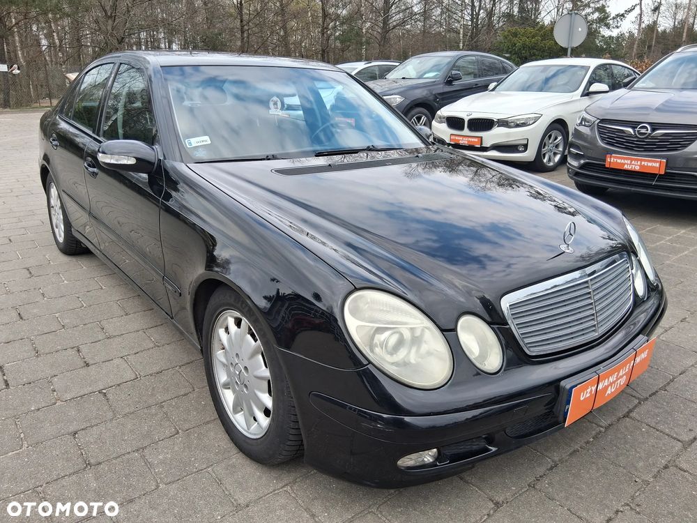 Mercedes-Benz Klasa E 240 4-Matic Classic - 4