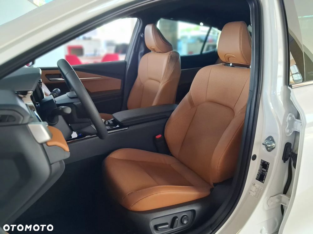 Toyota Camry 2.5 Hybrid Dynamic Force Executive e-CVT - 13