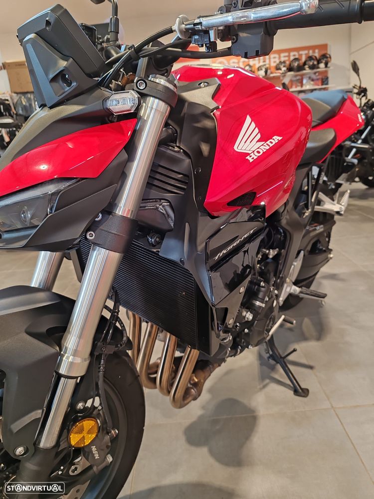 Honda CB Hornet 1000 - 8