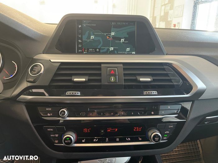 BMW X3 xDrive20d AT xLine - 9