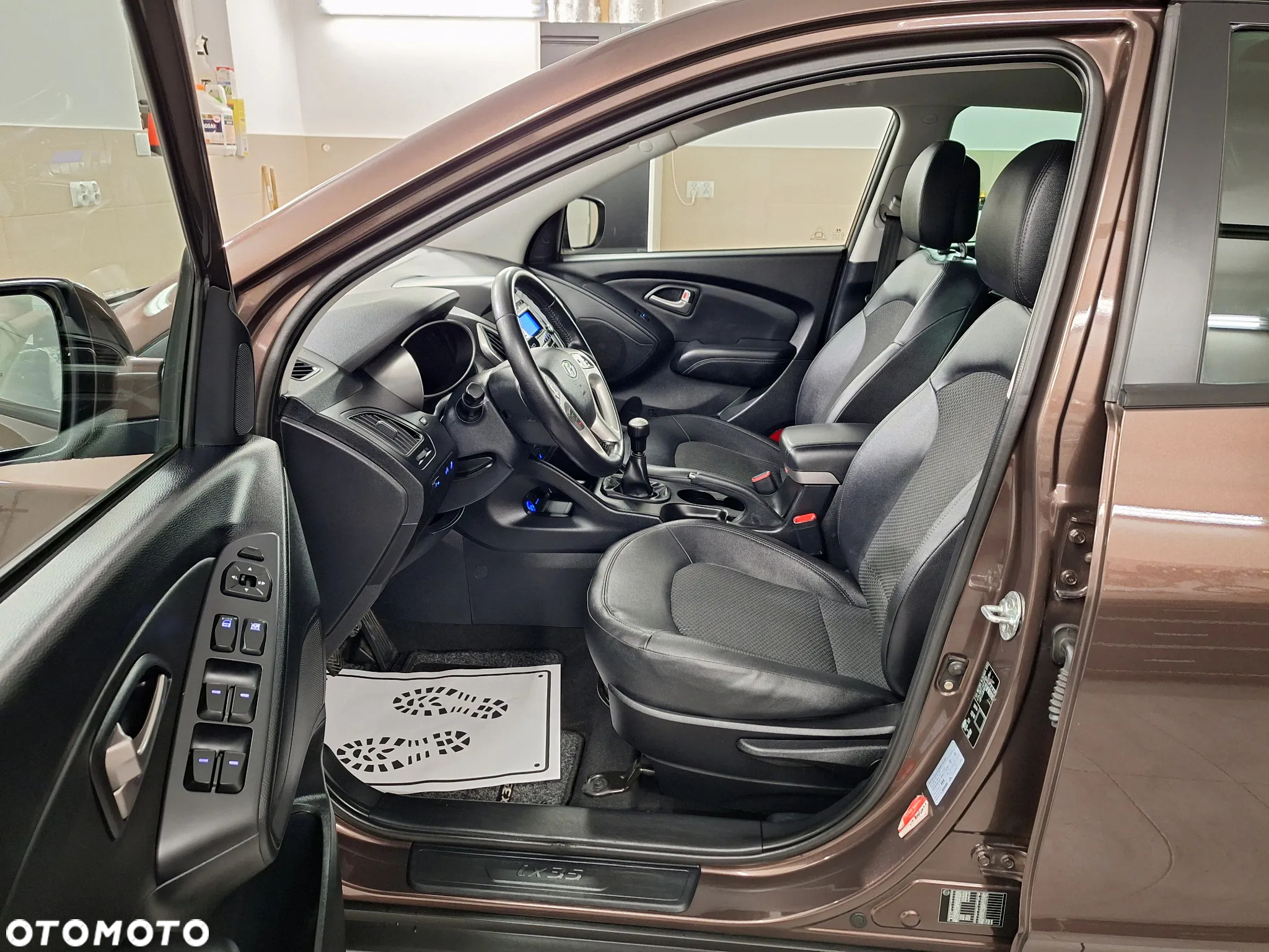 Hyundai ix35 2.0 Premium 2WD - 19