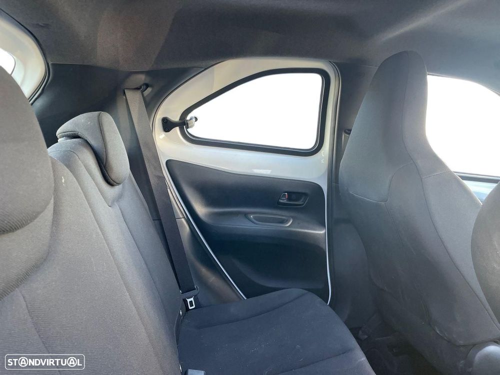 Toyota Aygo X 1.0 Play - 9