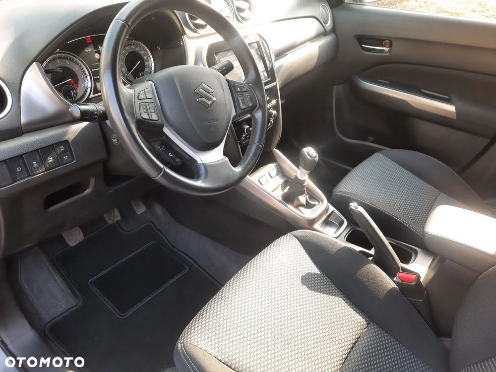 Suzuki Vitara 1.4 Boosterjet SHVS Elegance 2WD - 11
