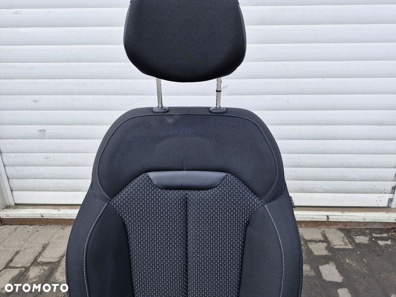 RENAULT KADJAR FOTEL KIEROWCY LEWY PRZÓD PRZEDNI UK - 2