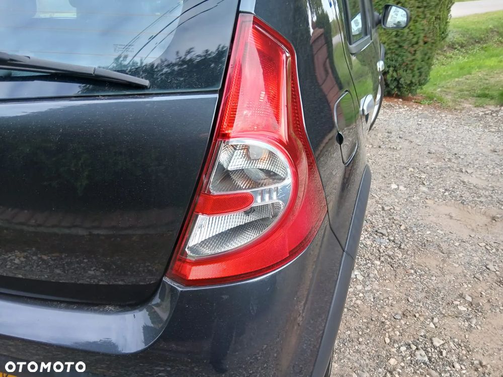 Dacia Sandero 1.6 MPI Stepway - 17