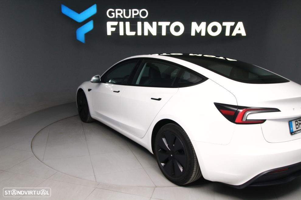 Tesla Model 3 Tração Traseira Standard - 4