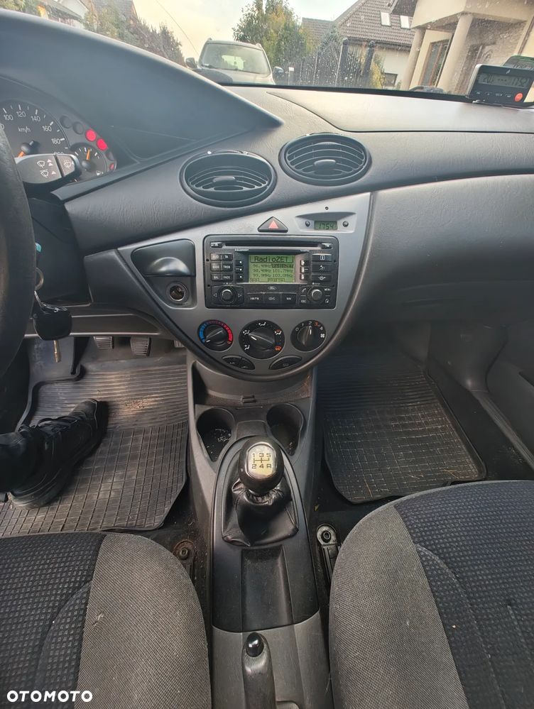 Ford Focus - 8