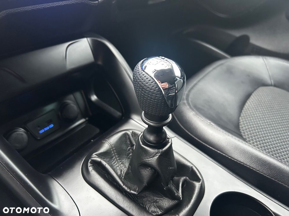 Hyundai ix35 1.7 CRDi 2WD blue Style - 38