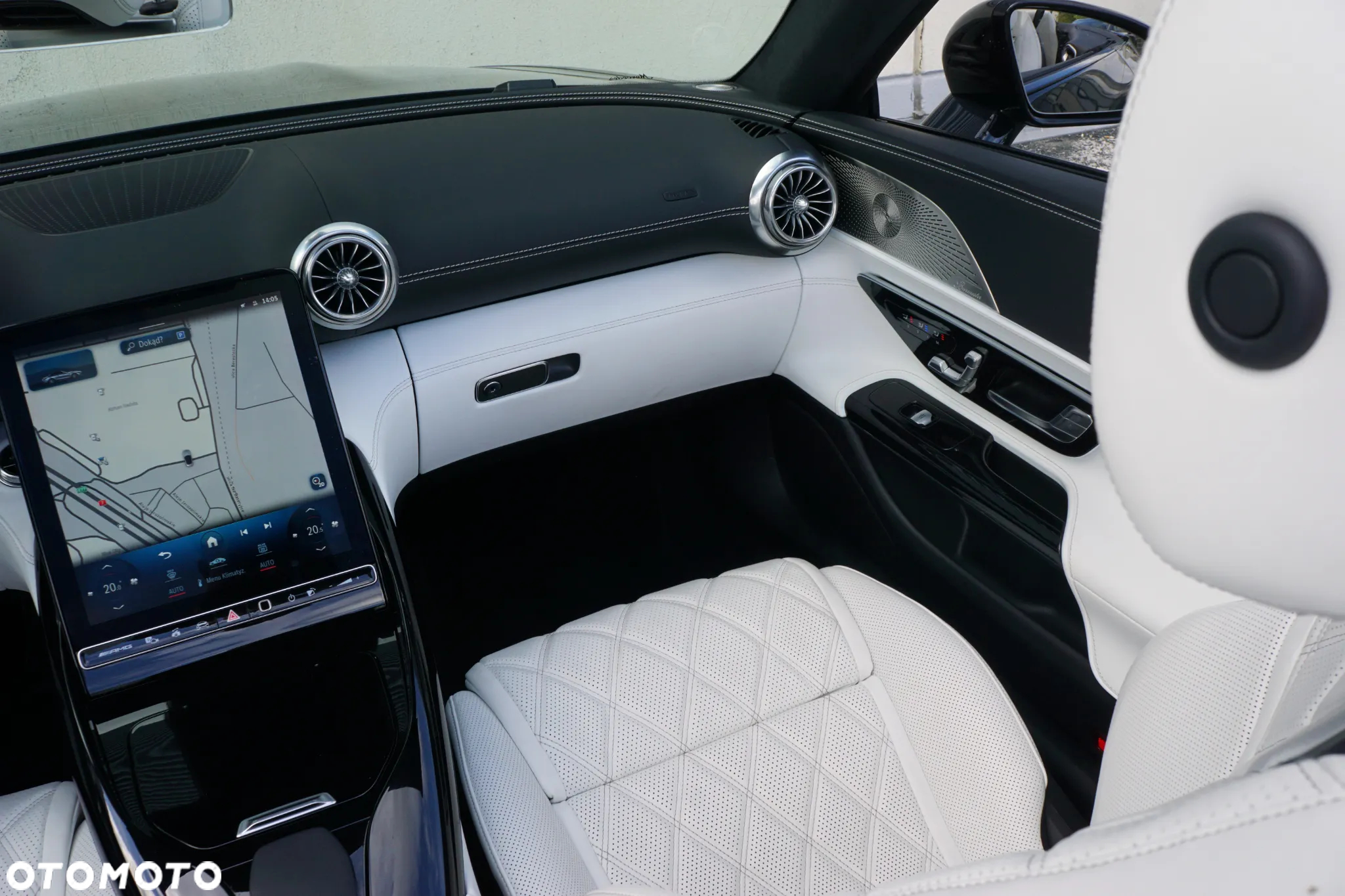 Mercedes-Benz SL AMG 63 4-Matic+ - 24