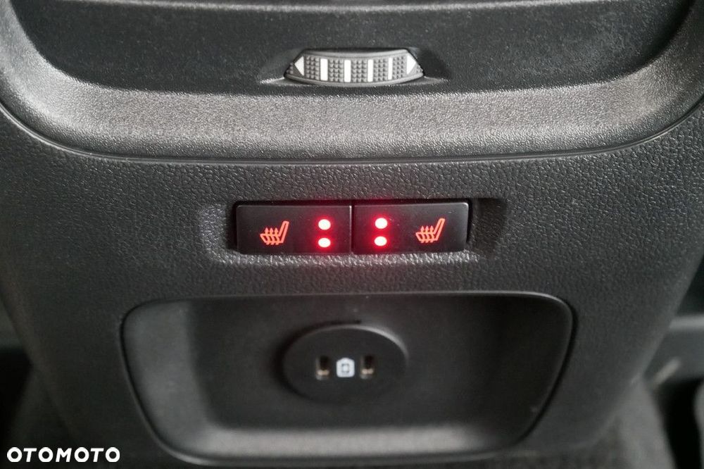 Ford Kuga - 29