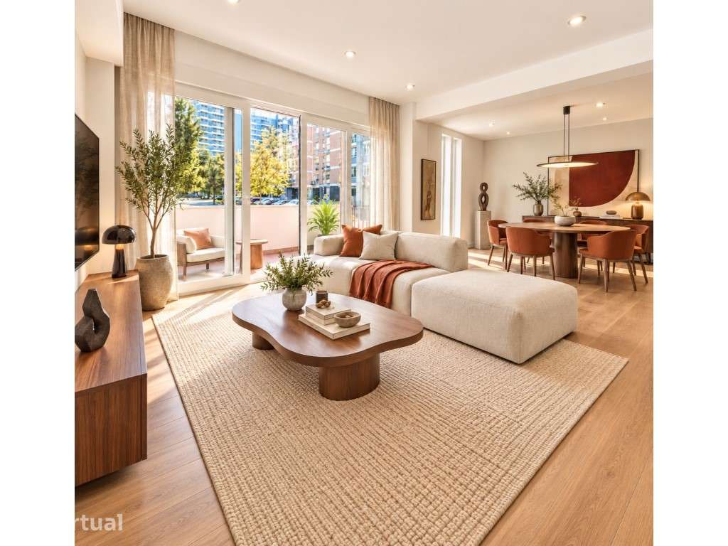 T4 com 2 suites, remodelado, ao nível das árvores · Olivais