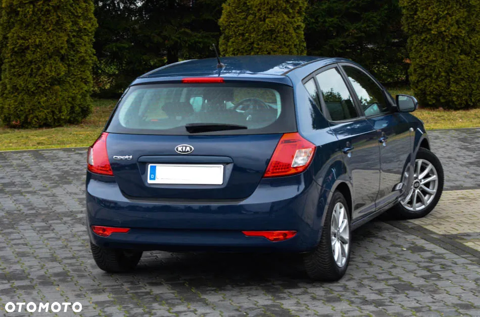 Kia Ceed Cee'd 1.6 Comfort - 25