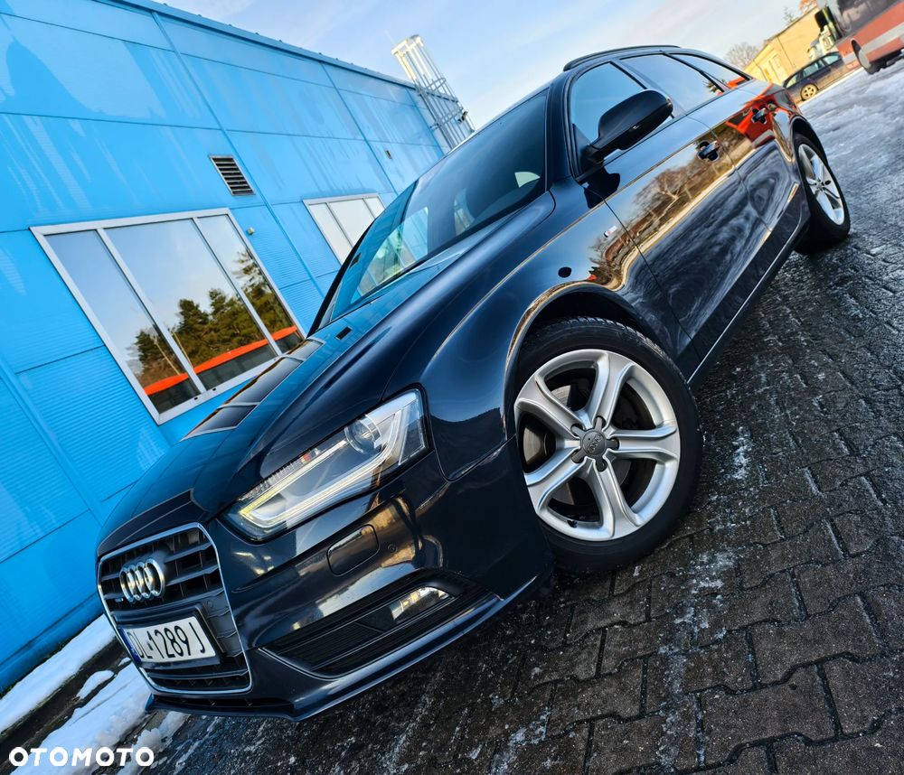 Audi A4 Avant 2.0 TDI quattro sport - 1