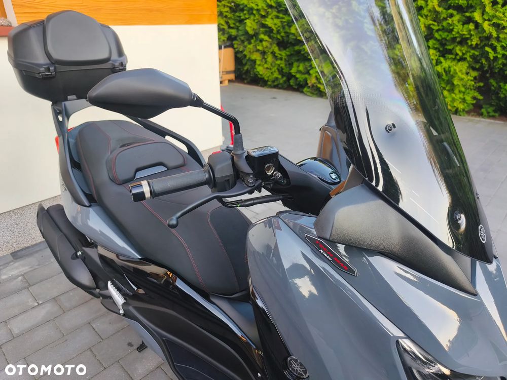 Yamaha NMAX - 10