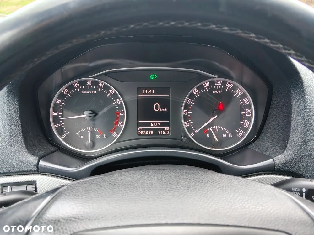 Skoda Octavia 2.0 TDI DPF Ambiente - 8