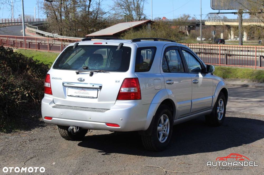 Kia Sorento - 4