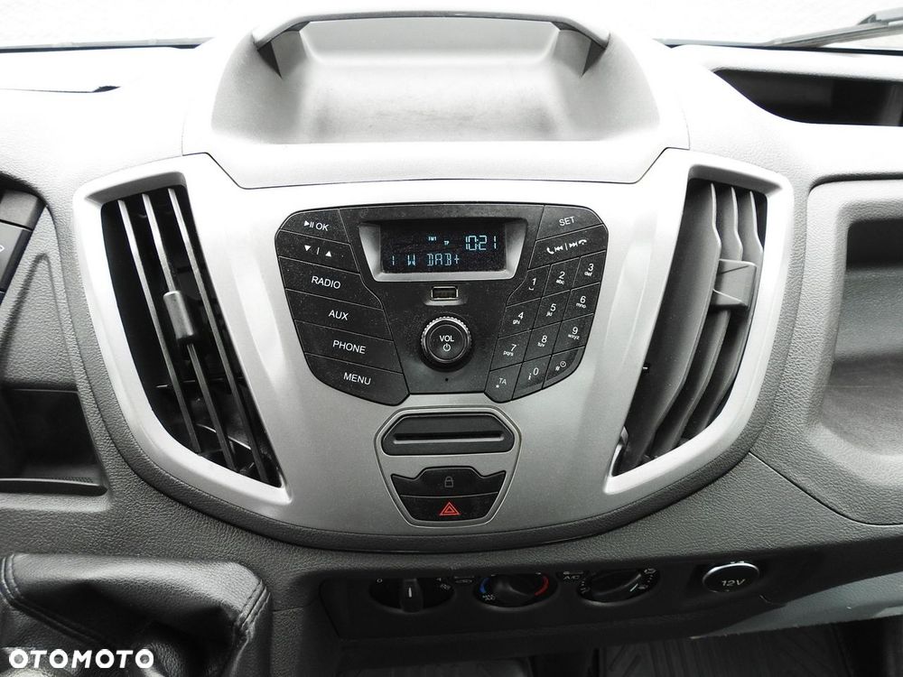 Ford TRANSIT WYWROTKA TEMPOMAT KLIMATYZACJA BLIŹNIACZE KOŁA  170KM - 34