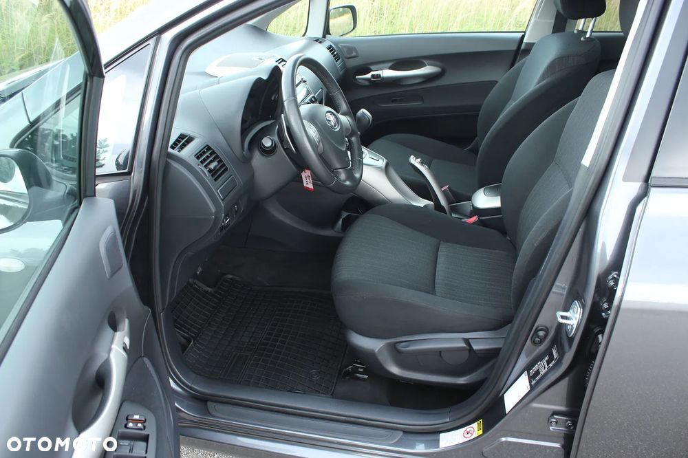Toyota Auris 1.6 MultiMode Executive - 23