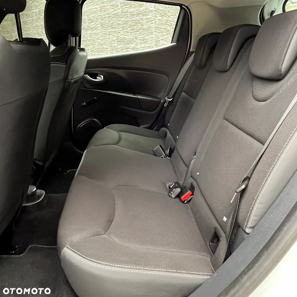 Renault Clio - 15