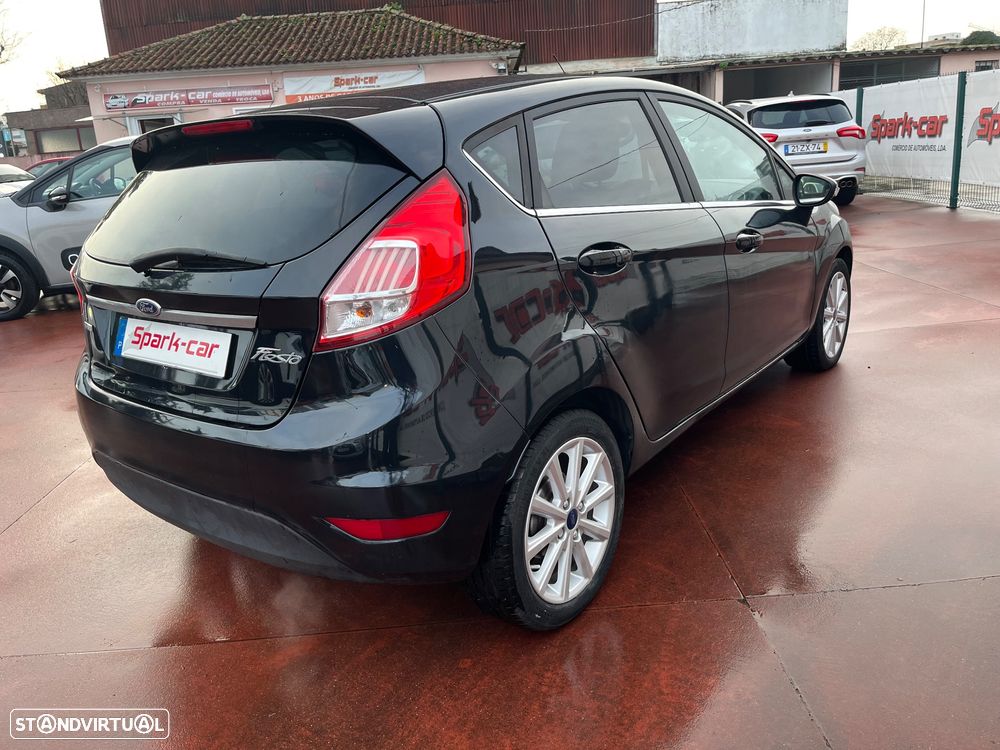 Ford Fiesta 1.0 EcoBoost S&S Titanium - 4