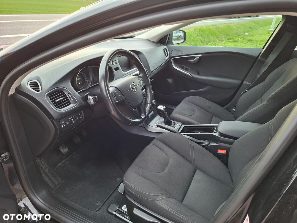 Volvo V40 D2 - 7