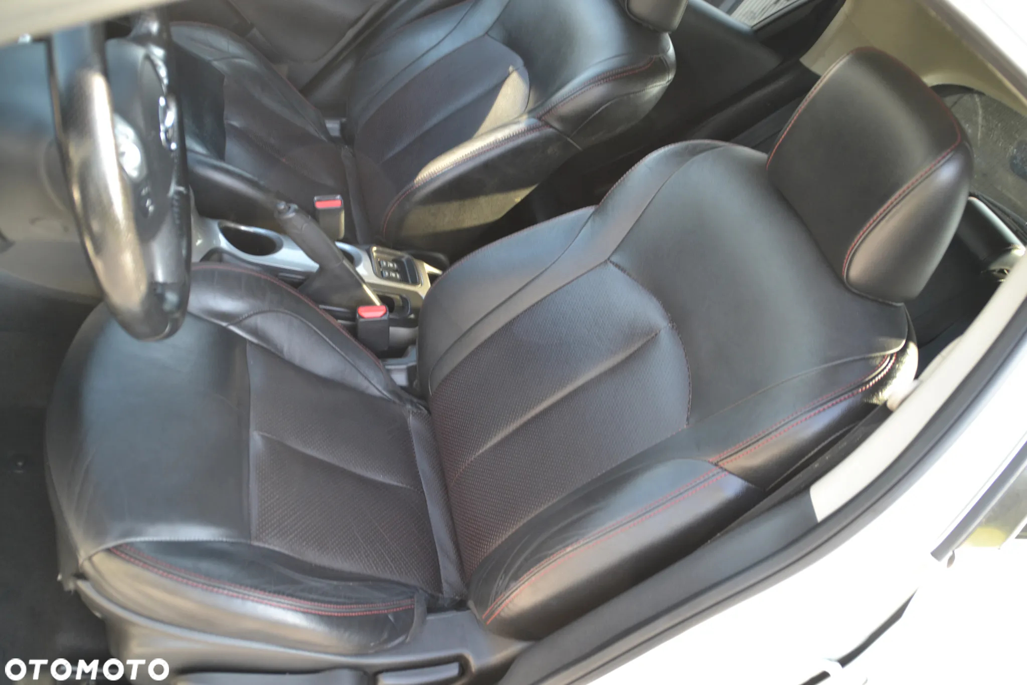 Nissan Juke 1.6 DIG-T Acenta - 24