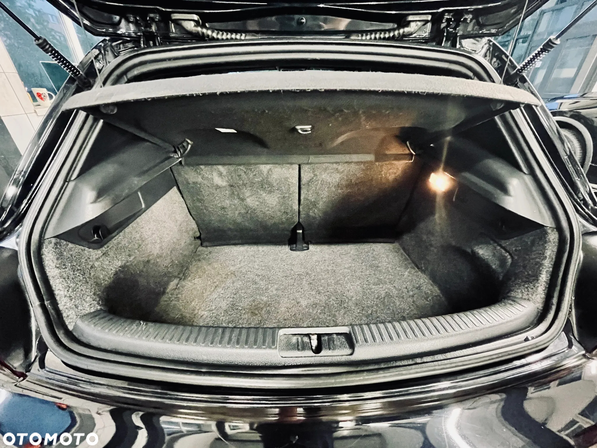 Volkswagen Scirocco 2.0 TSI R DSG - 16