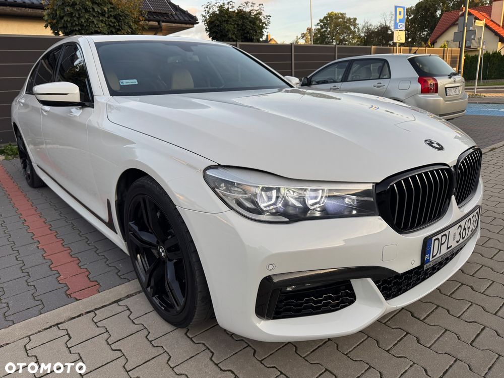 BMW Seria 7 740Li - 3