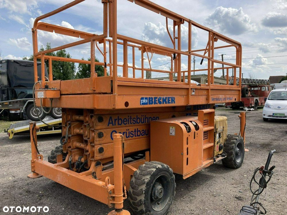 Inny Podnośnik nożycowy Haulotte H15SDX 4x4 podpory 6905 mg 15 metrów - 1