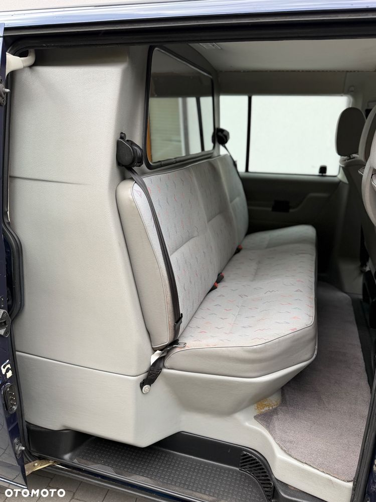 Volkswagen Transporter - 7