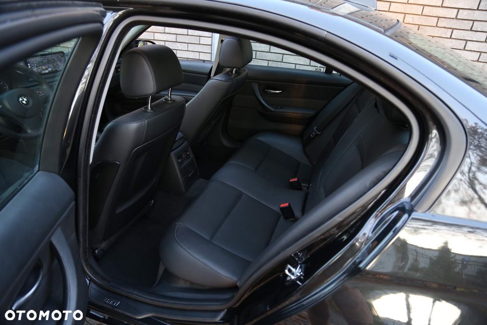 BMW Seria 3 - 35