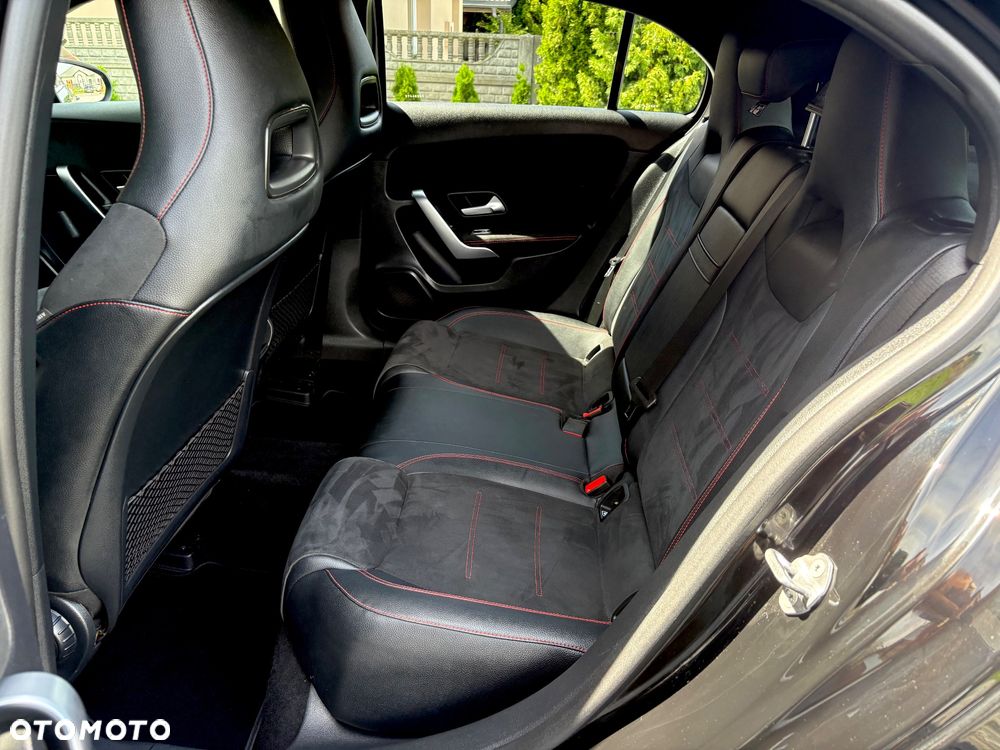 Mercedes-Benz Klasa A 180 7G-DCT AMG Line Advanced Plus - 23