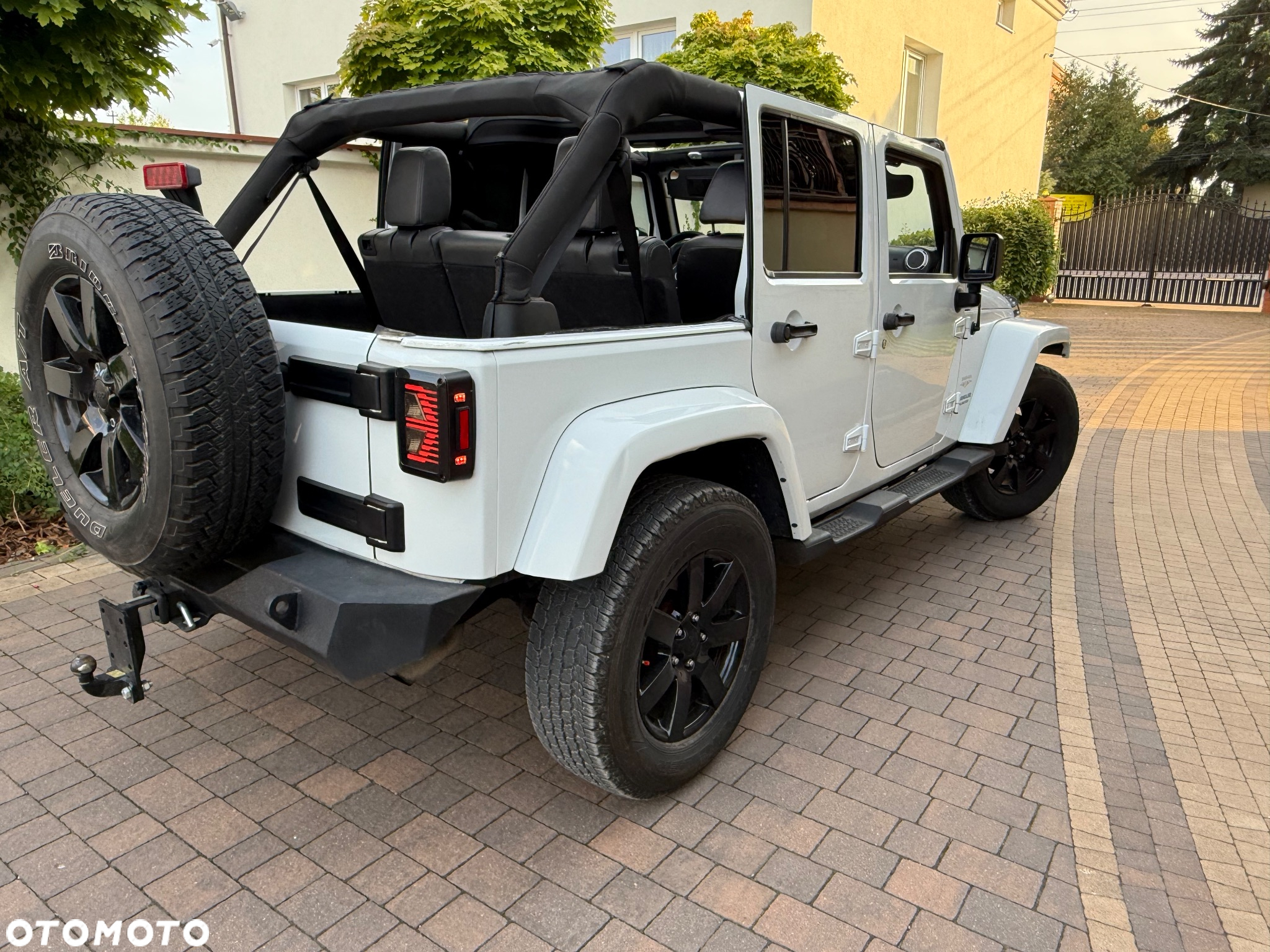Jeep Wrangler - 12