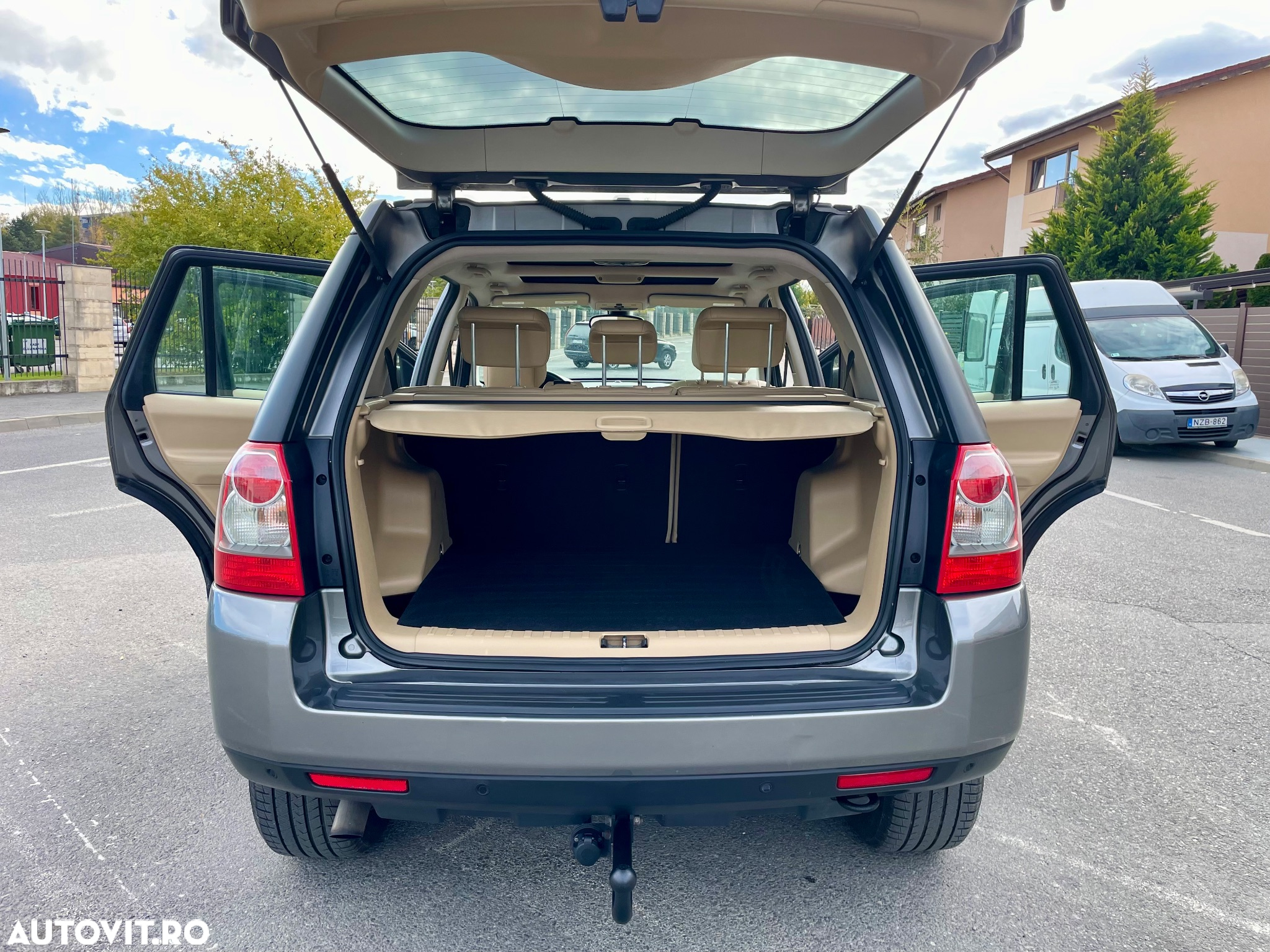 Land Rover Freelander - 28