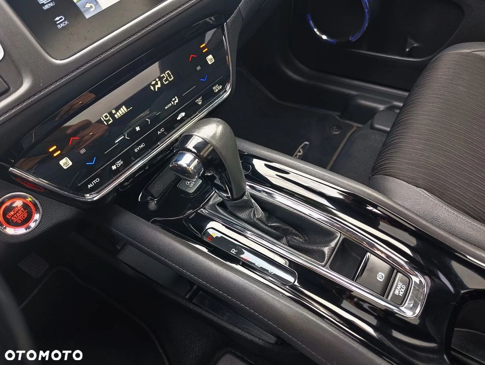 Honda HR-V 1.5 i-VTEC CVT Executive - 32