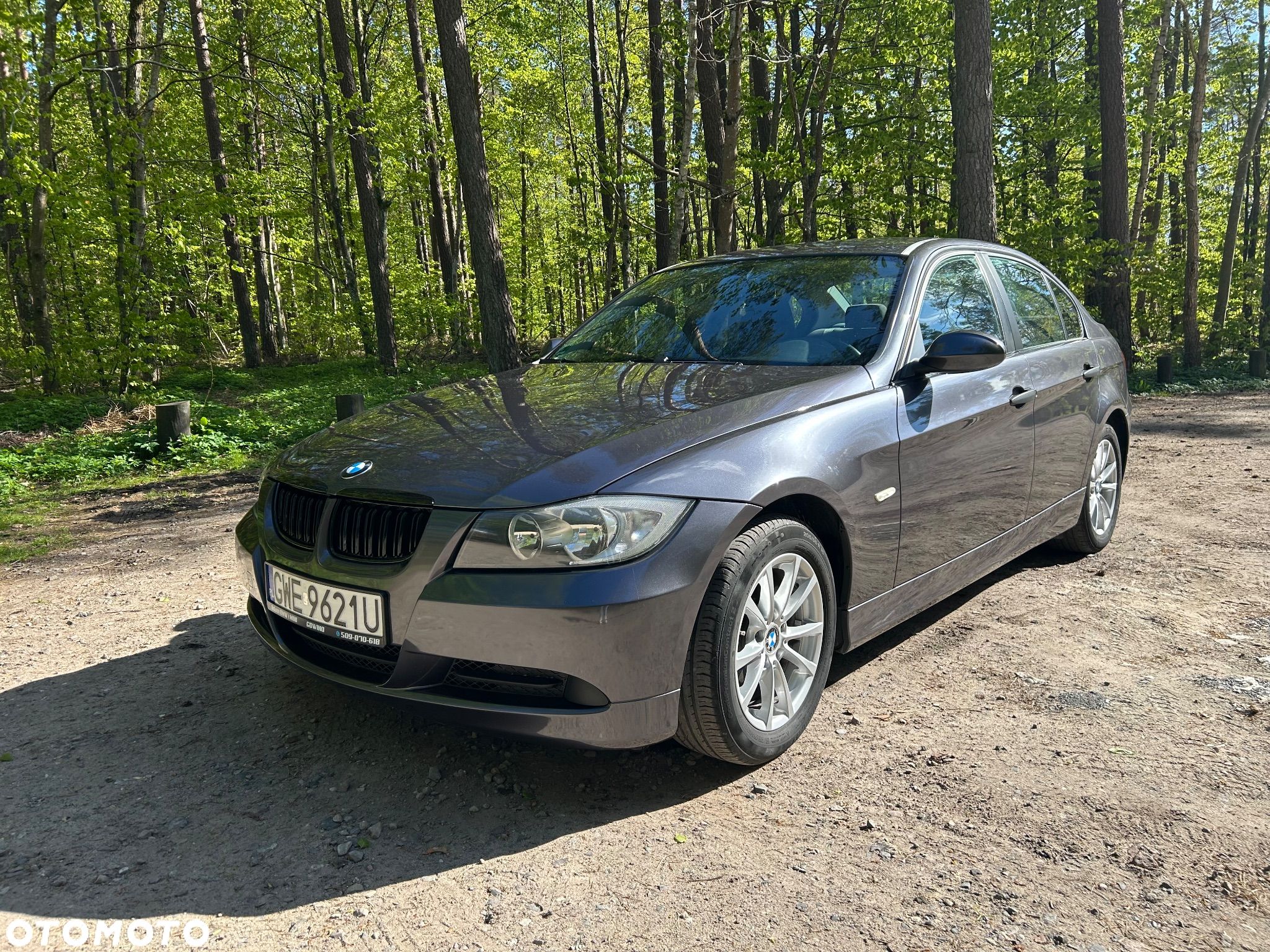 BMW Seria 3 320i - 1