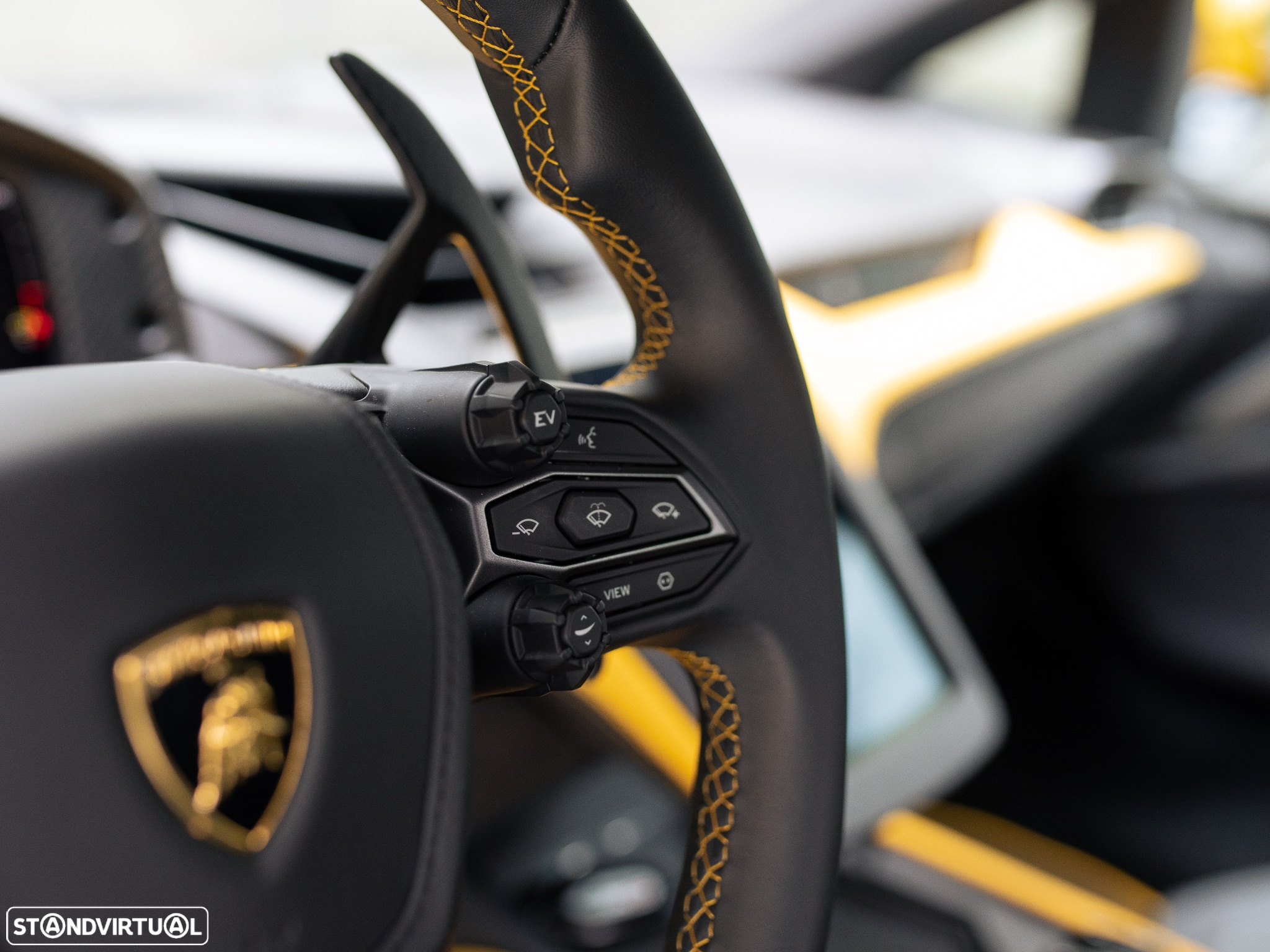 Lamborghini Revuelto - 31