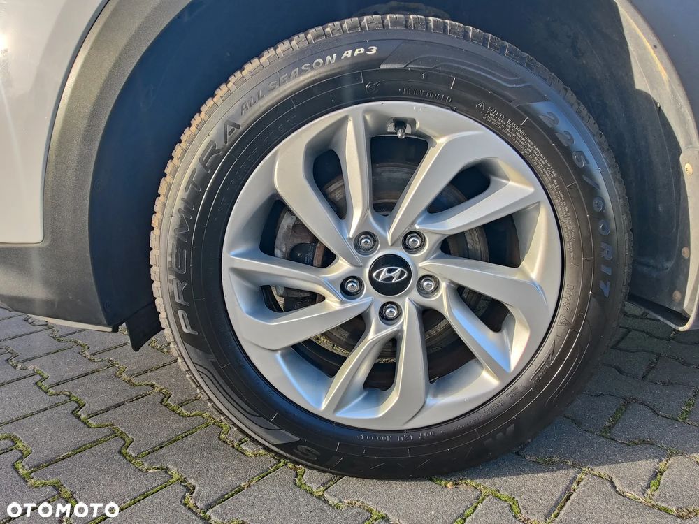 Hyundai Tucson 1.6 GDI BlueDrive GO 2WD - 11