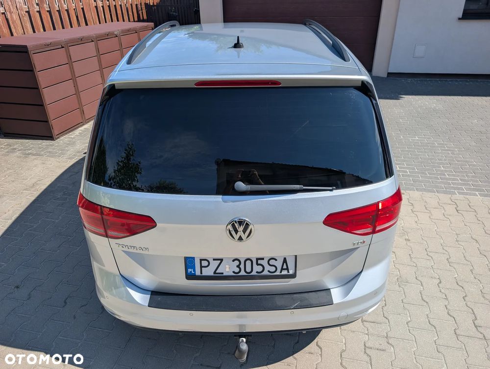 Volkswagen Touran 1.6 TDI BMT Comfortline - 16