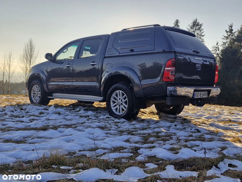 Toyota Hilux 3.0 D-4D Invincible - 4