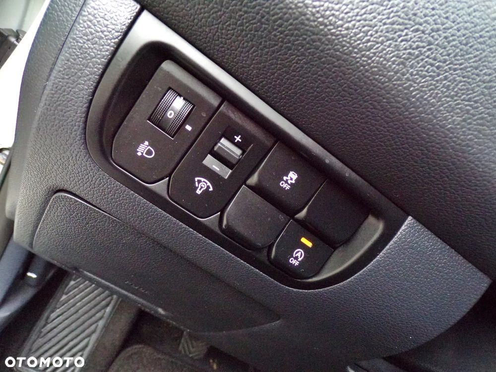 Kia Rio 1.1 CRDI Attract - 18