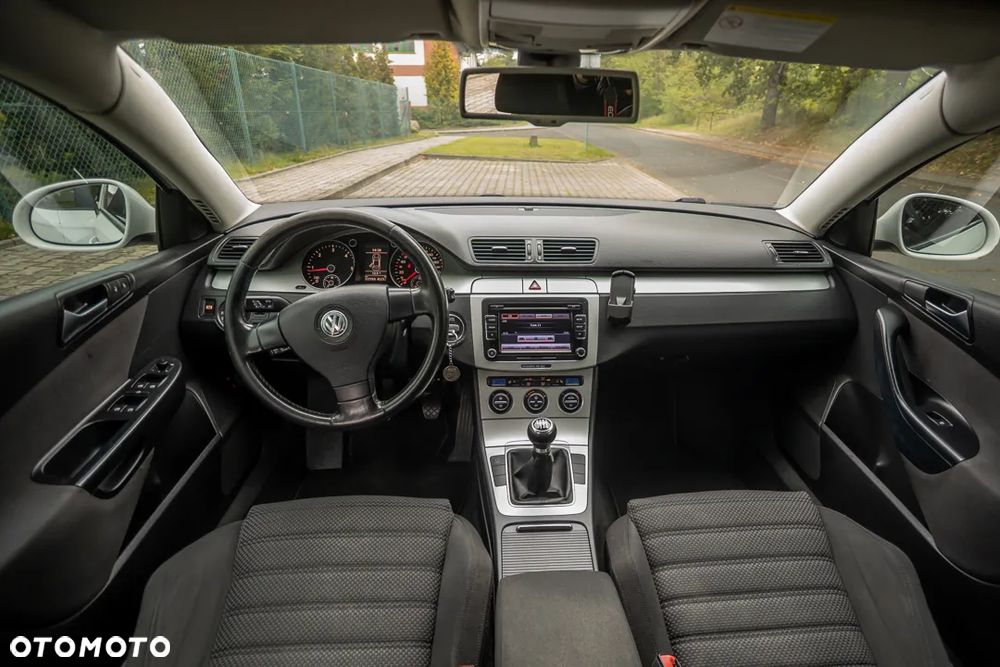Volkswagen Passat Variant 2.0 TDI Comfortline - 29