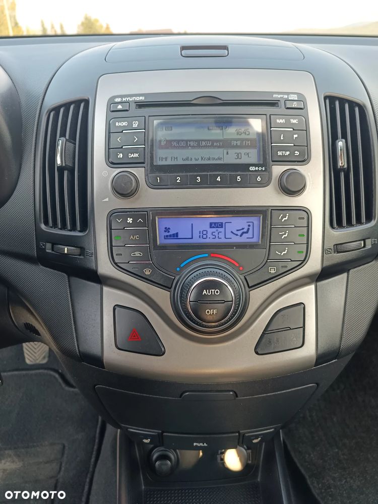 Hyundai i30 2.0 Premium - 28