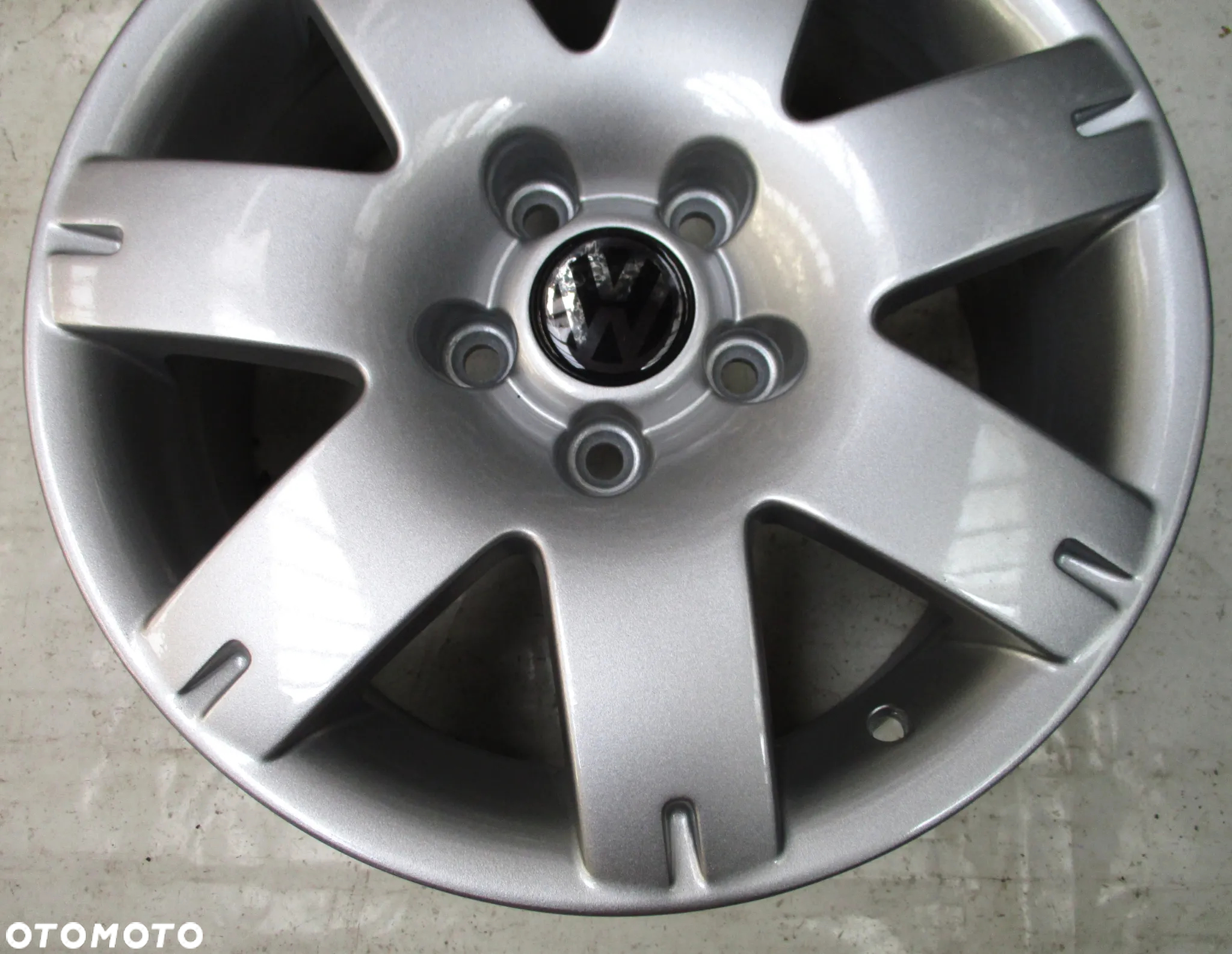 FELGI ALUMINIOWE 16 VW PASSAT  TIGUAN  ET37  3B0601025L - 3