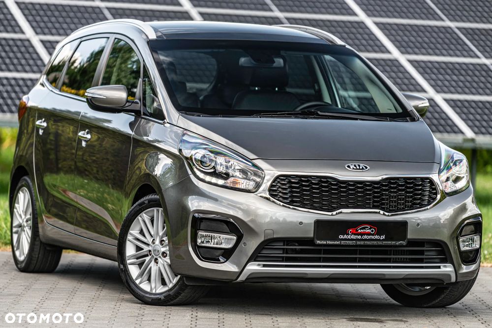 Kia Carens 1.7 CRDi L 7os - 12