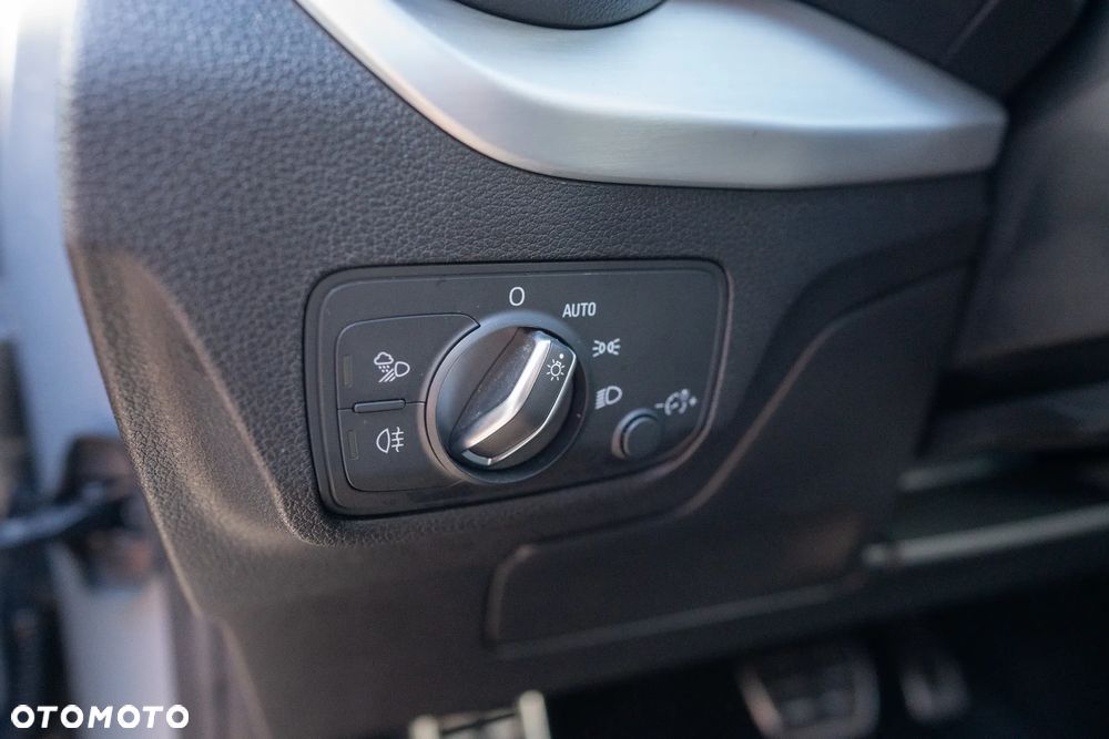 Audi Q2 35 TFSI S tronic S line - 14