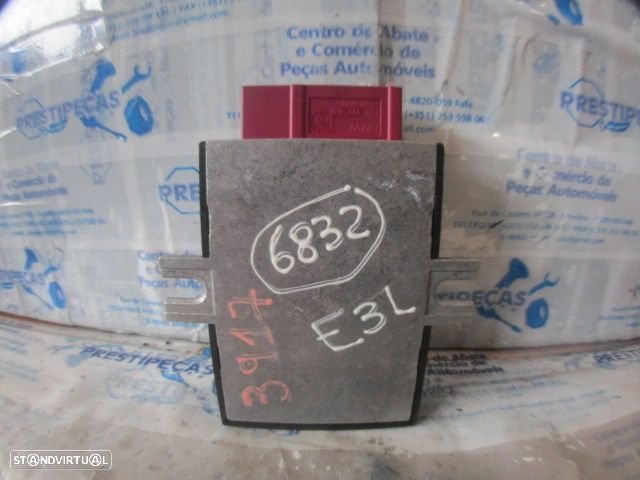 Modulo 1614718042601 55892110 080260136 BMW E82 2008 120D 177CV 5P BRANCO Módulo Bomba De Combustível - 2