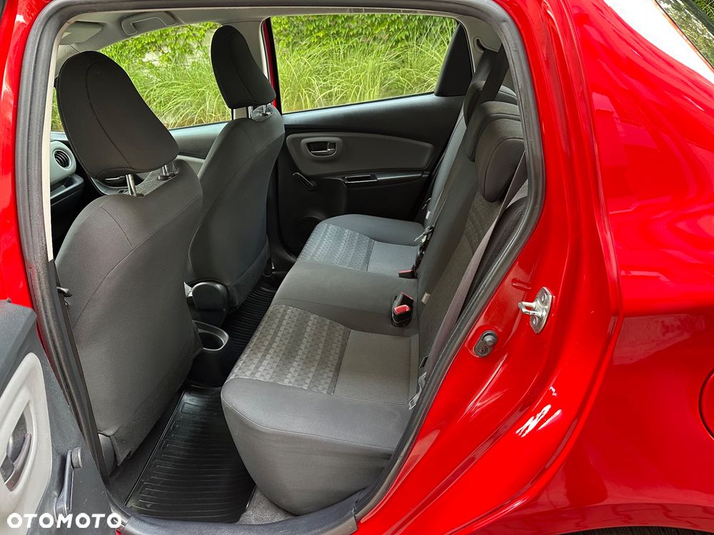 Toyota Yaris 1.33 Premium EU6 - 12