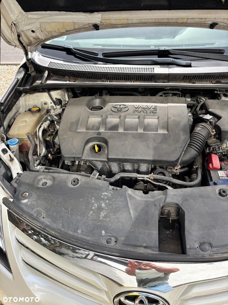 Toyota Avensis 2.0 Prestige EU5 MS - 12